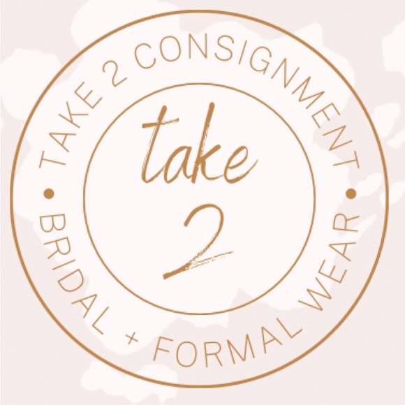 Meet your Posher, Cindy - Picture 2 of 2